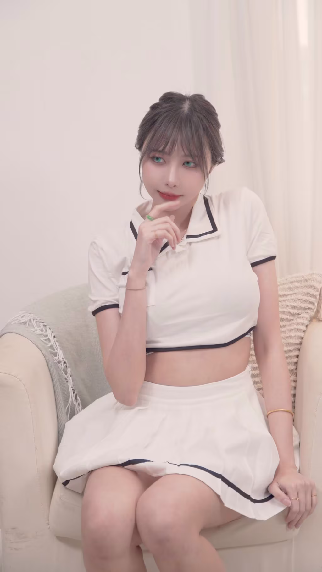 Haruka Preppy Look Show Ảnh Nude bướm