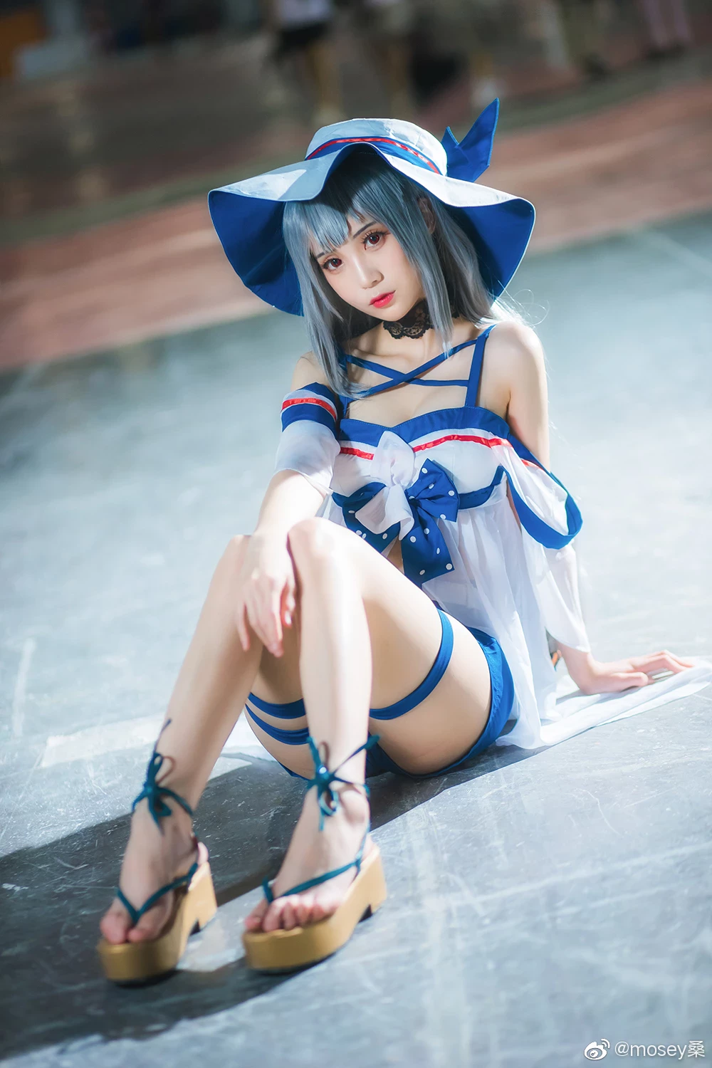 Cosplay Arknights skadi xinh xắn dễ thương