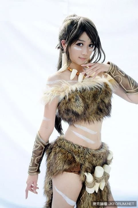 Mỹ nữ cosplay vị tướng nidalee liên minh huyền thoại - Nữ báo xinh xắn